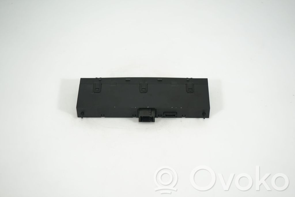 A set of switches (5)