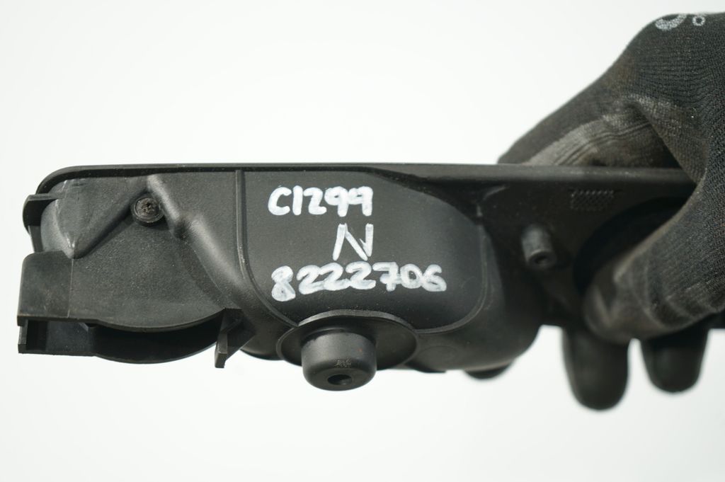 Front door interior handle (8)
