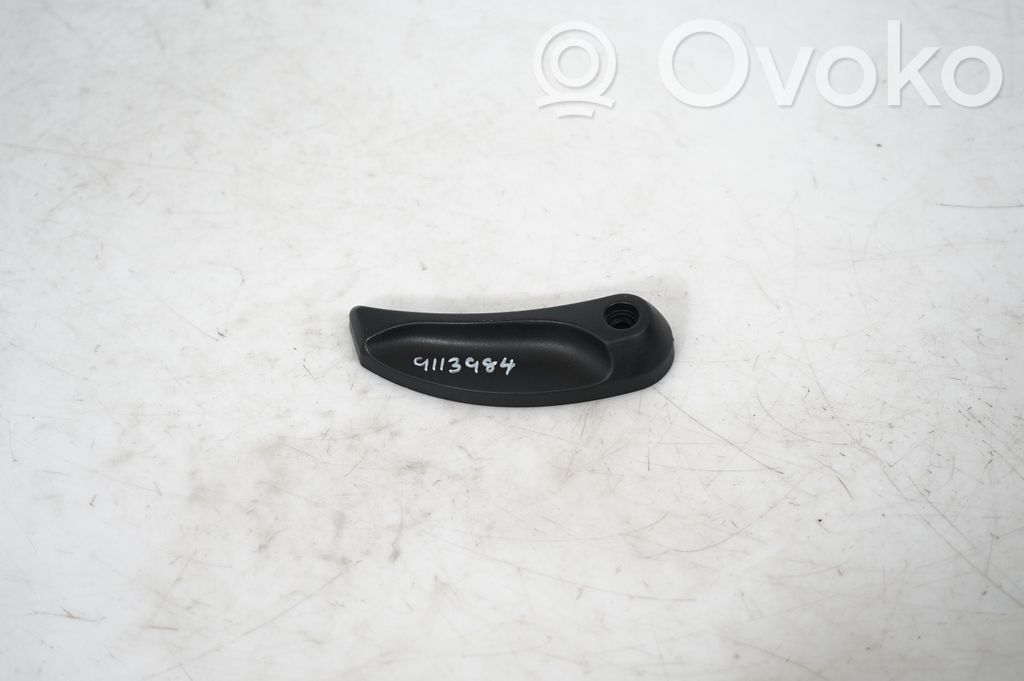 Engine bonnet (hood) release handle