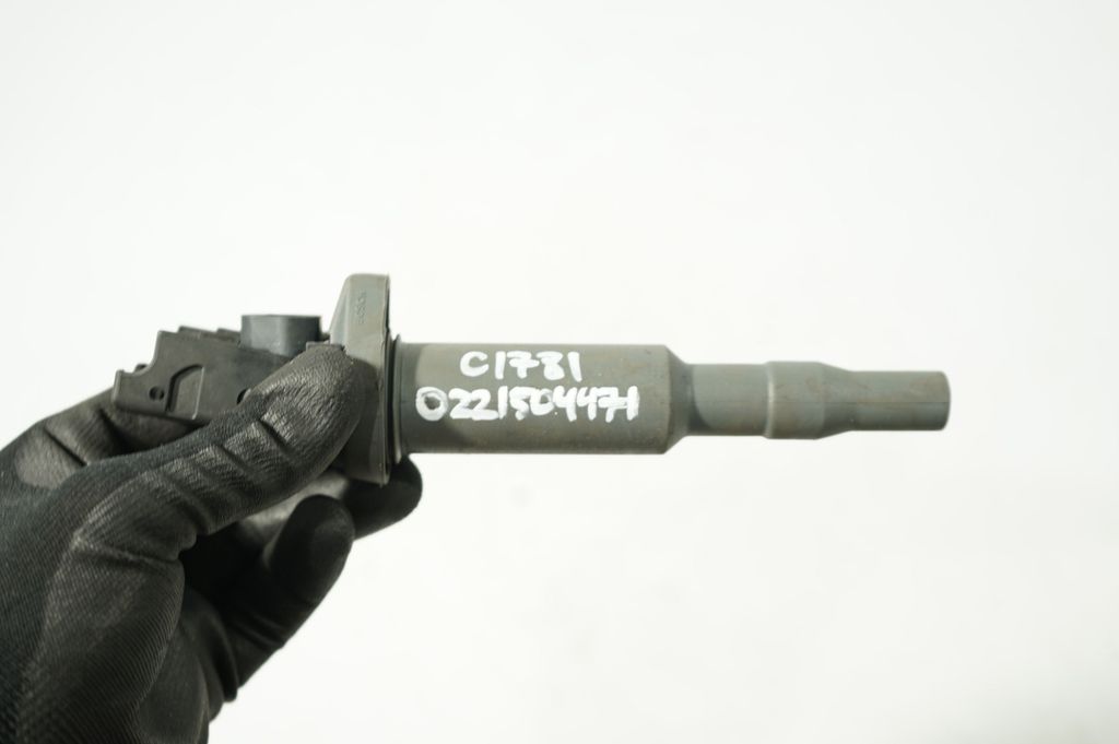 High voltage ignition coil (7)