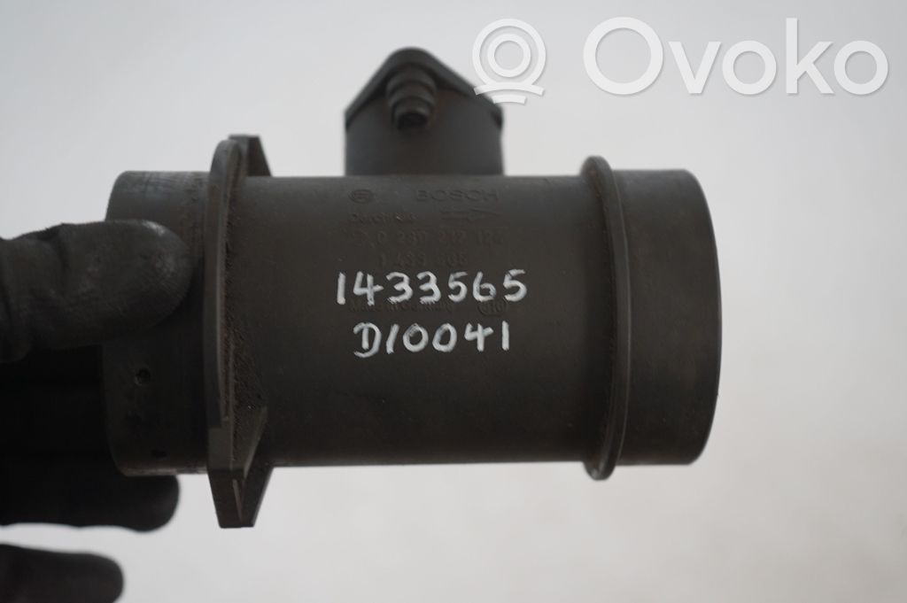 Mass air flow meter (9)