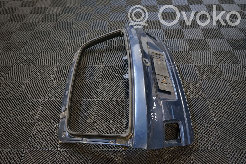 Tailgate/trunk/boot lid (4)