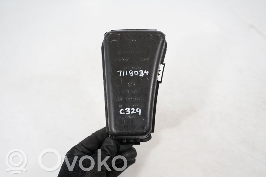 Engine bonnet/hood hinges (8)