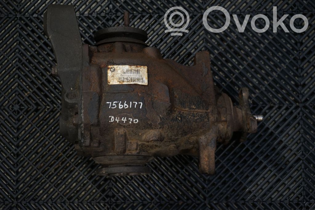 Rear differential (6)