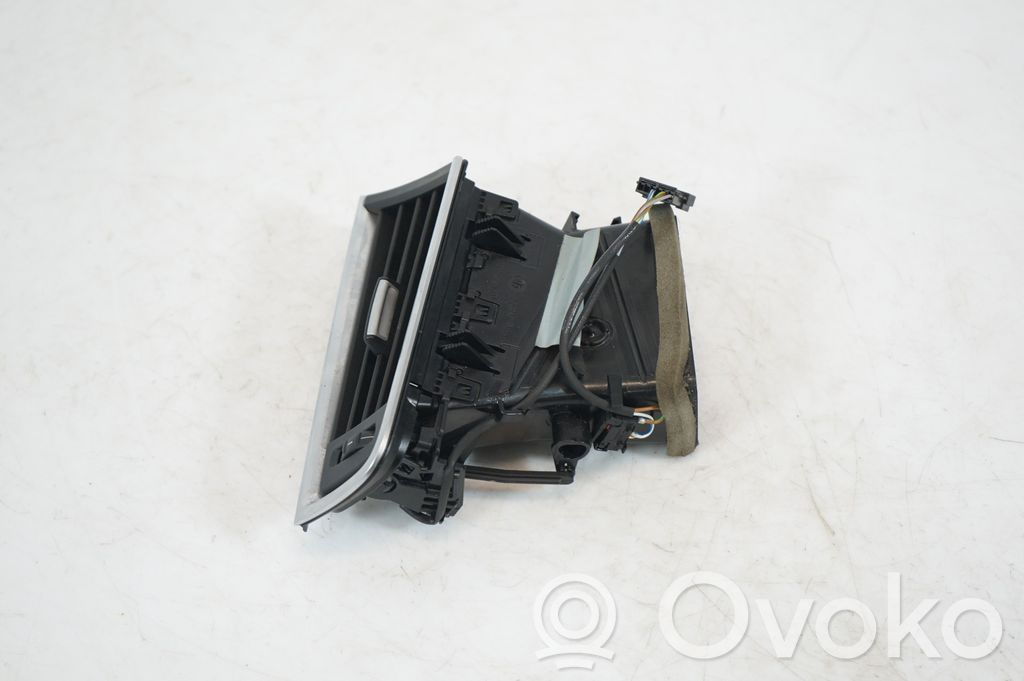 Dash center air vent grill (2)