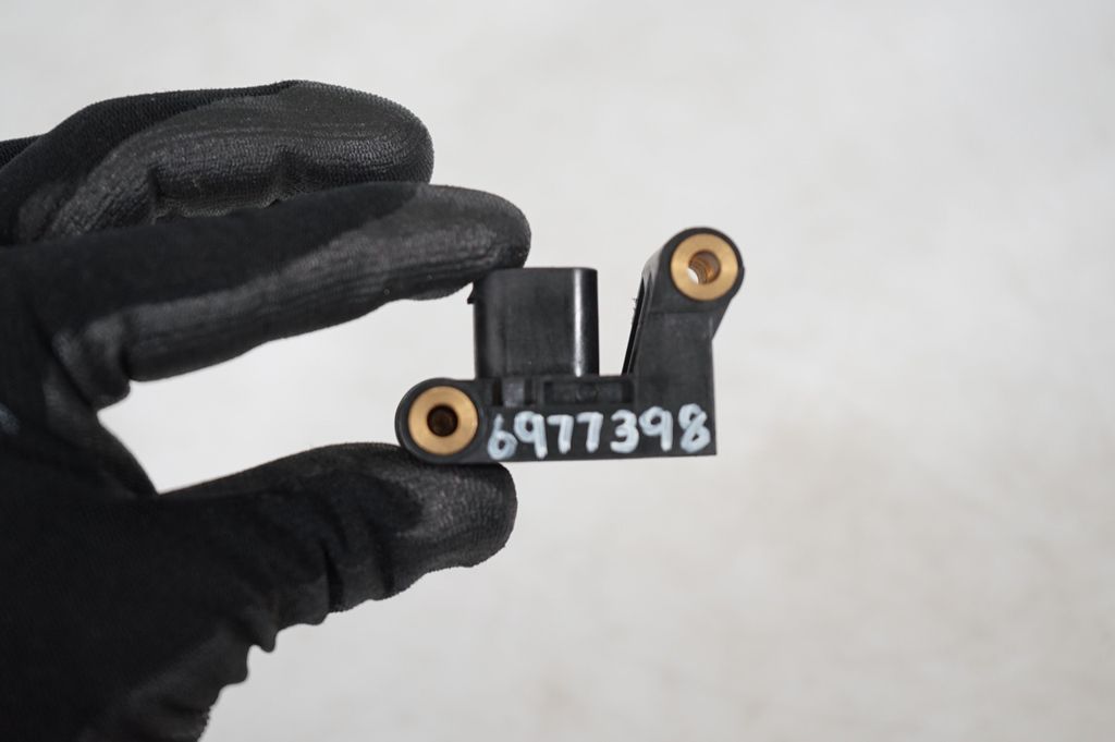 Airbag deployment crash/impact sensor (8)