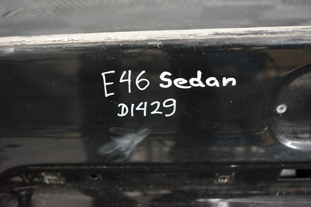 Tailgate/trunk/boot lid (6)