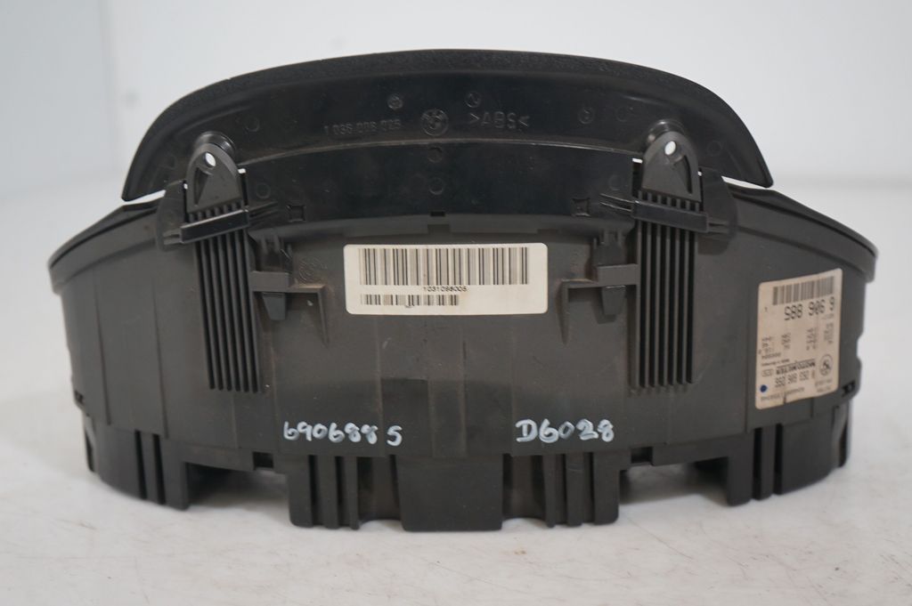 Speedometer (instrument cluster) (8)