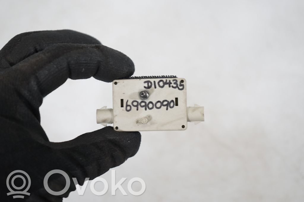 Aerial antenna amplifier (9)