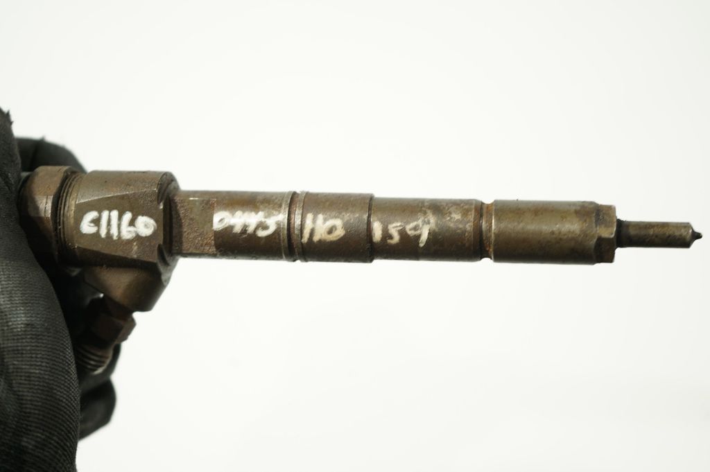 Fuel injector (7)