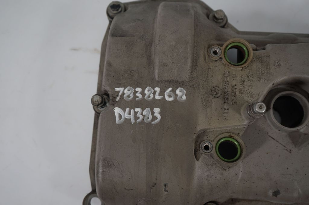 Rocker cam cover (9)