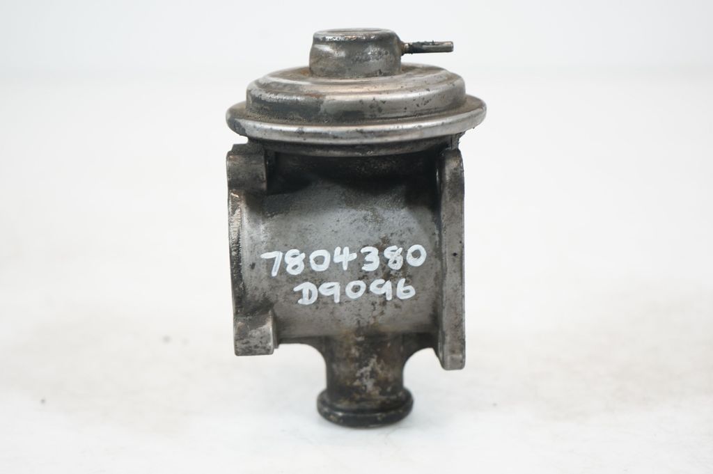 EGR valve (10)