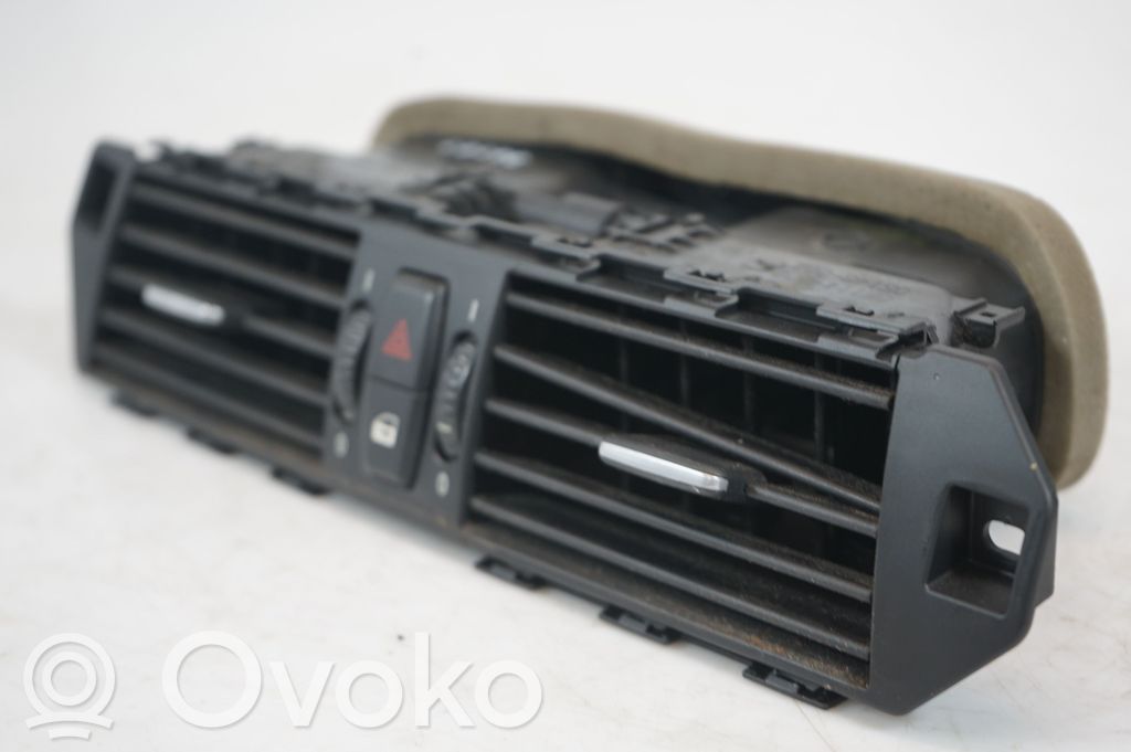 Dash center air vent grill (6)