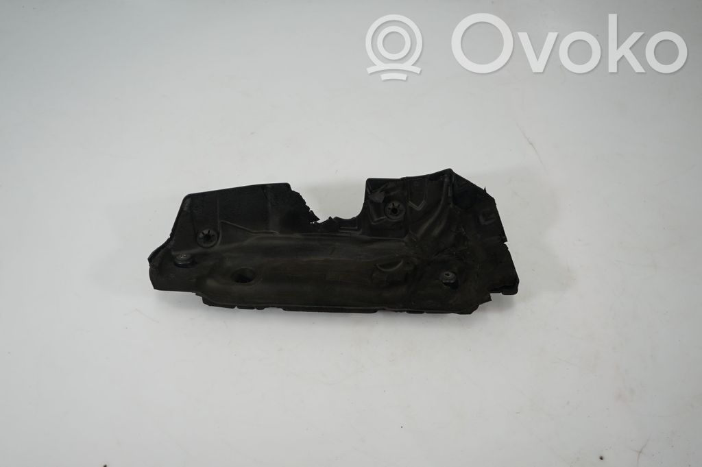 Engine cover (trim) (5)