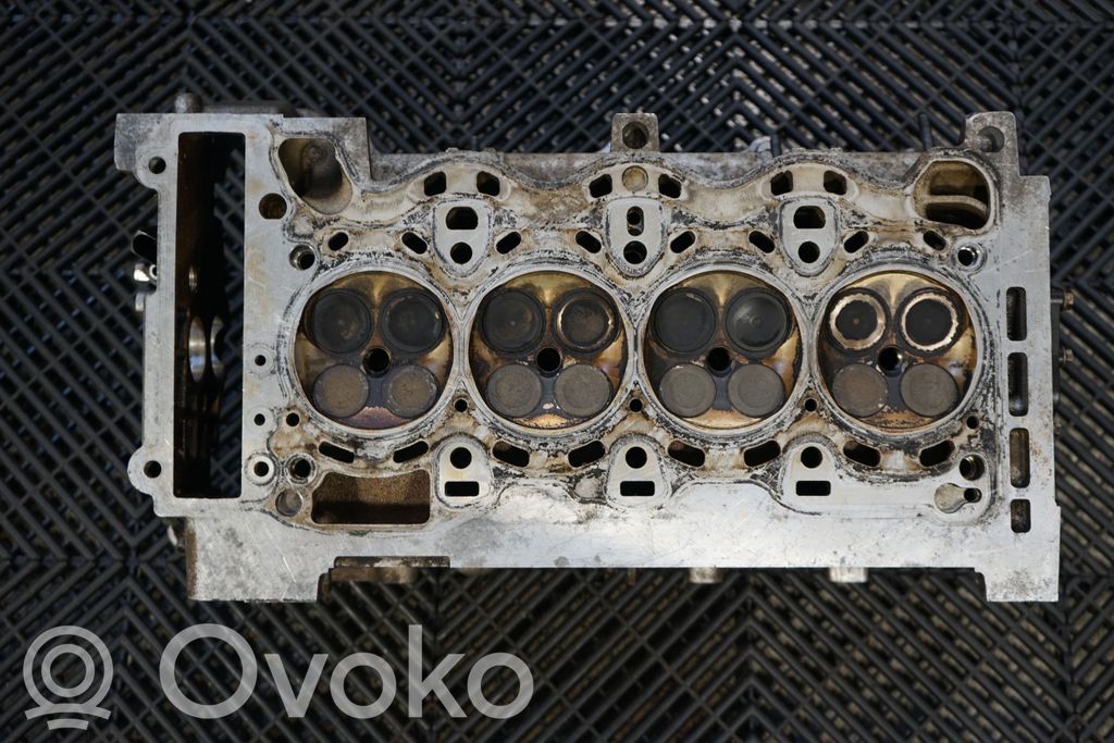Engine head (6)