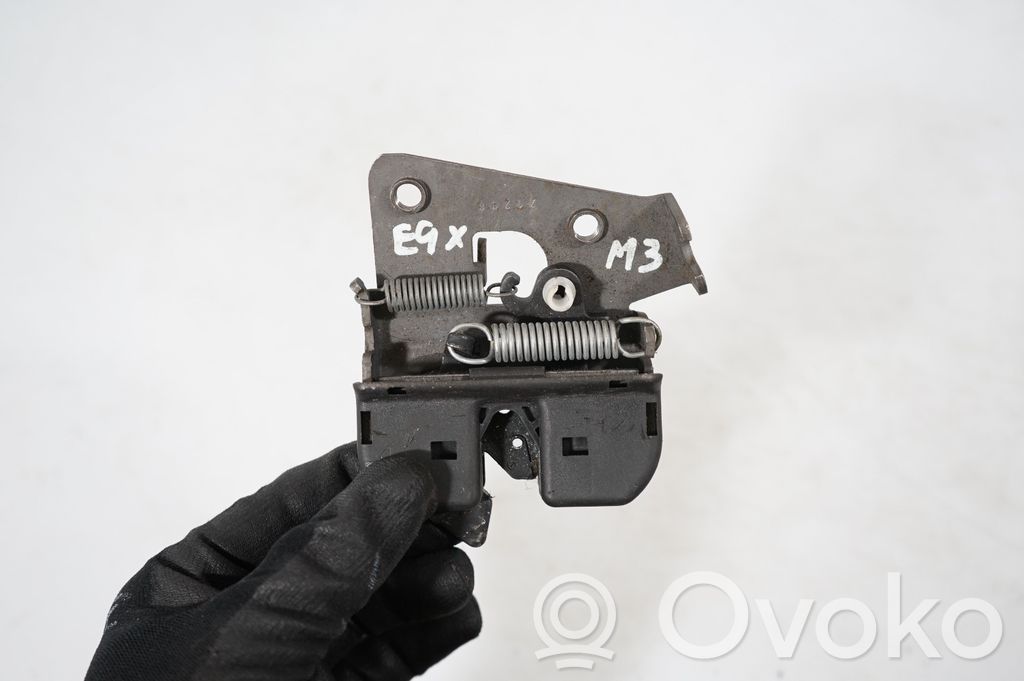 Seat back rest lock catch (6)