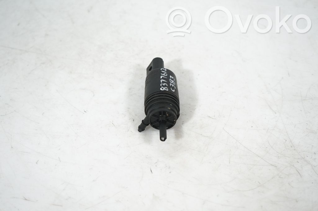 Windscreen/windshield washer pump (4)