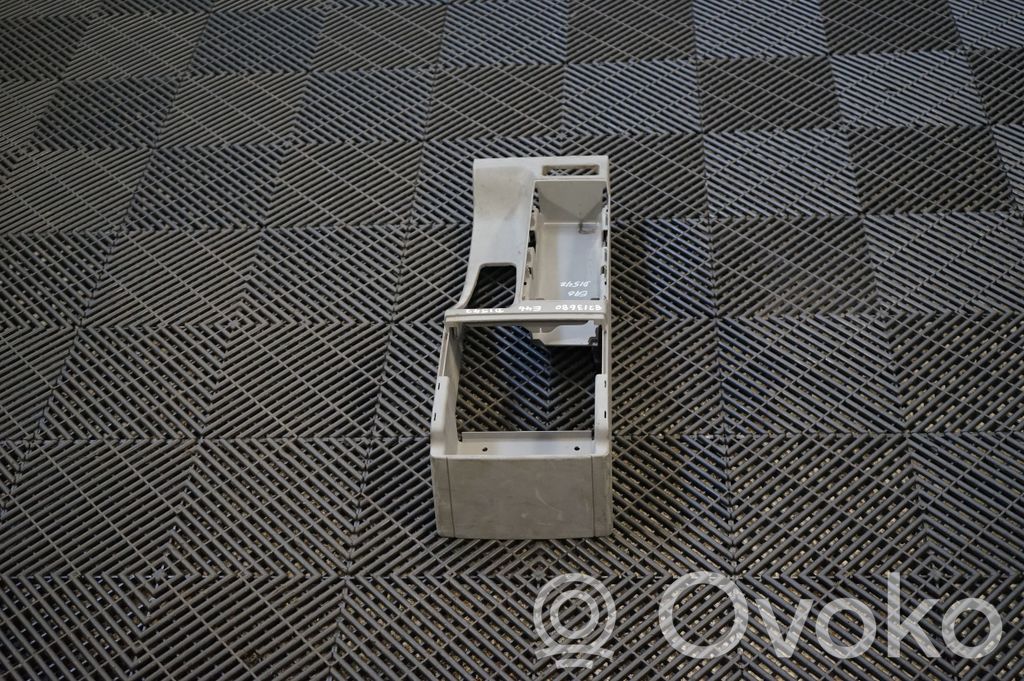 Center console (3)