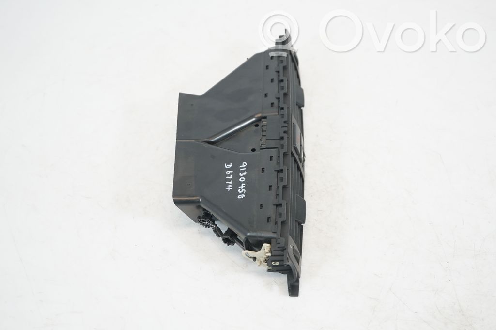 Dash center air vent grill (4)