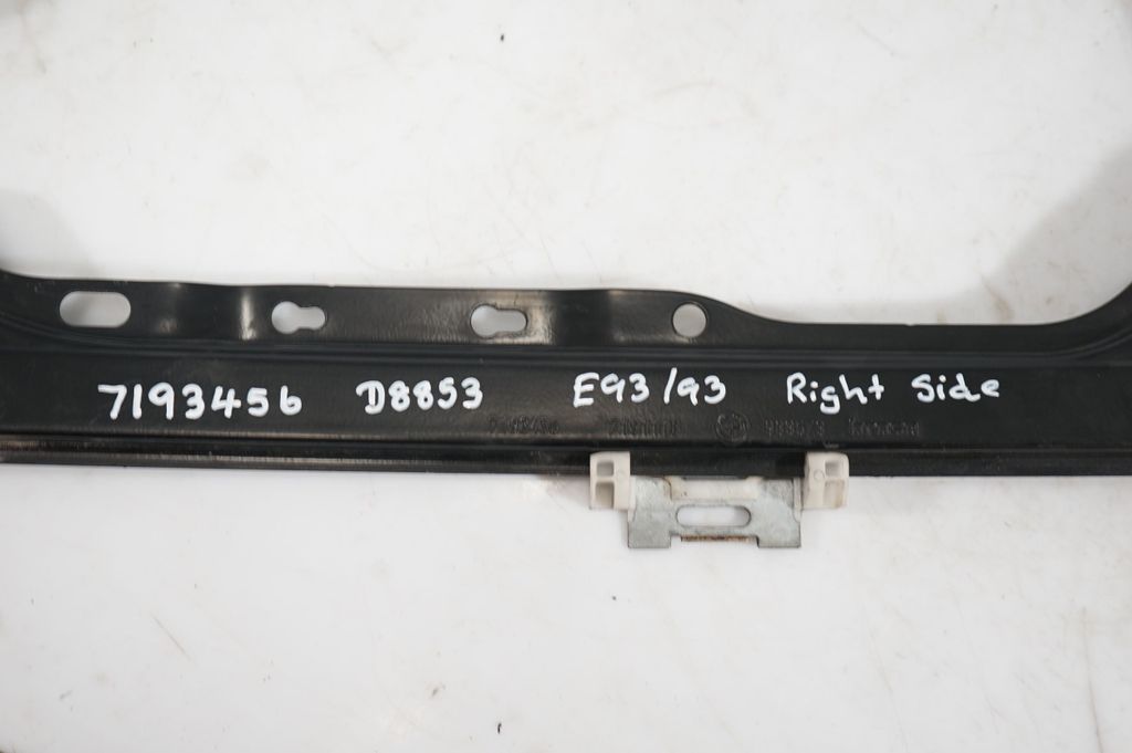 Front door window regulator with motor (8)