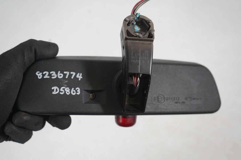 Rear view mirror (interior) (9)