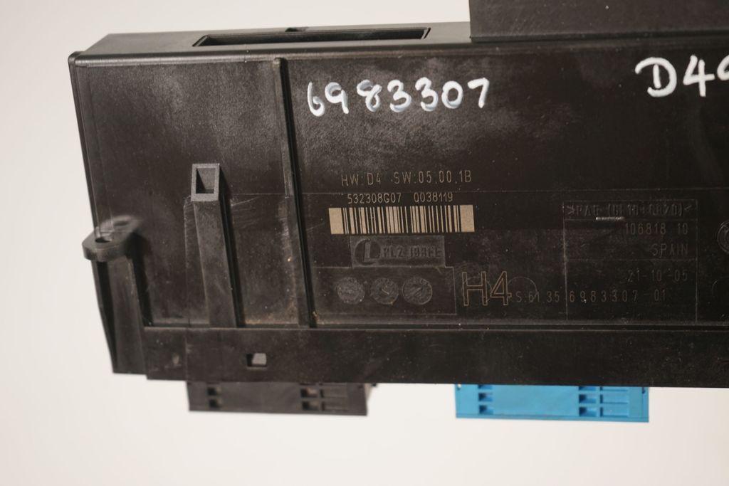 Comfort/convenience module (8)