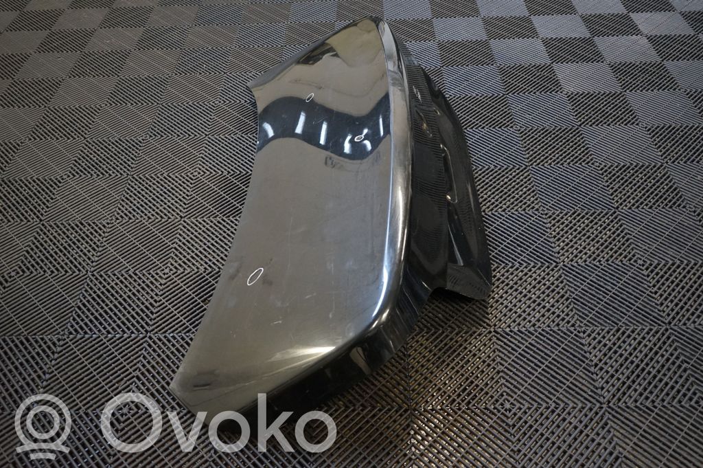 Tailgate/trunk/boot lid (4)
