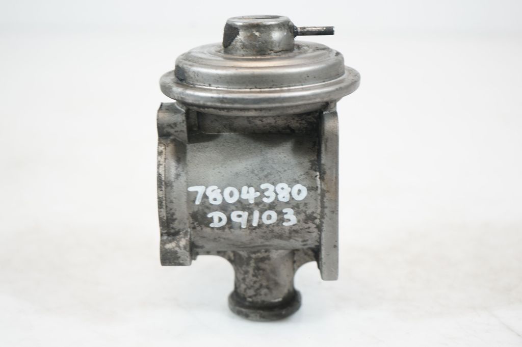 EGR valve (10)