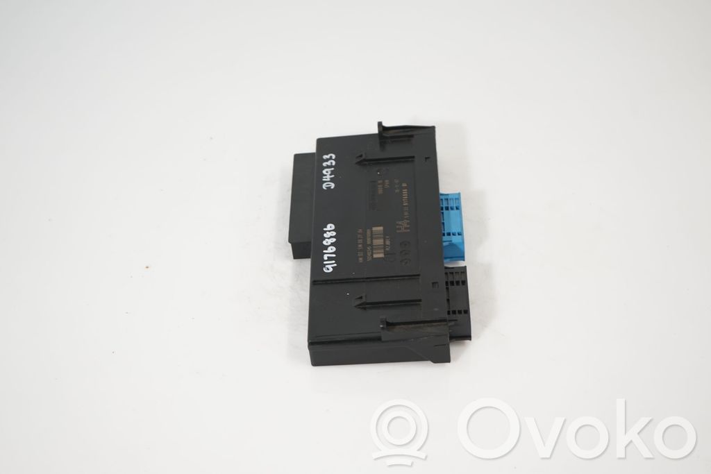 Comfort/convenience module (4)