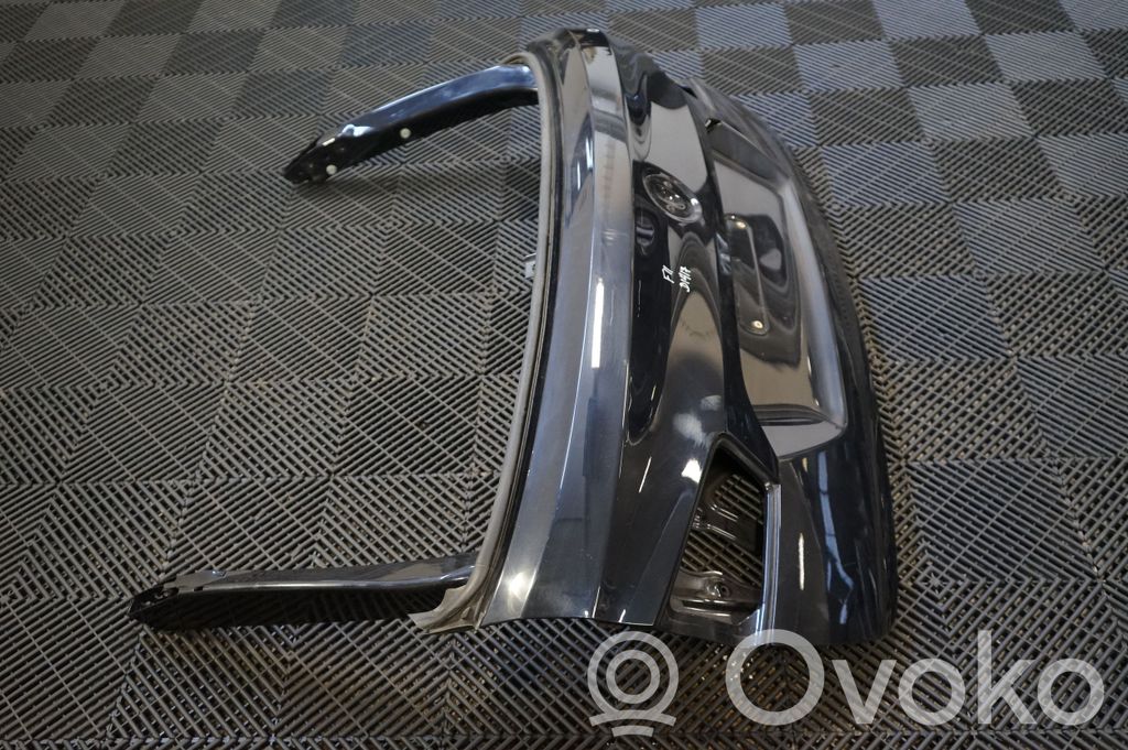 Tailgate/trunk/boot lid (4)