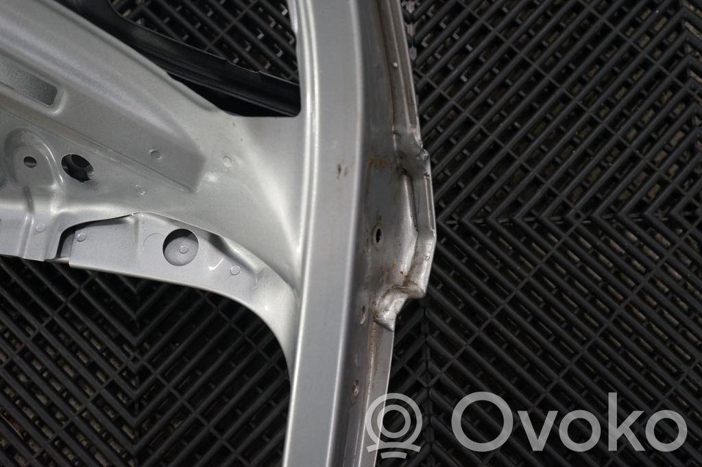 Tailgate/trunk/boot lid (7)