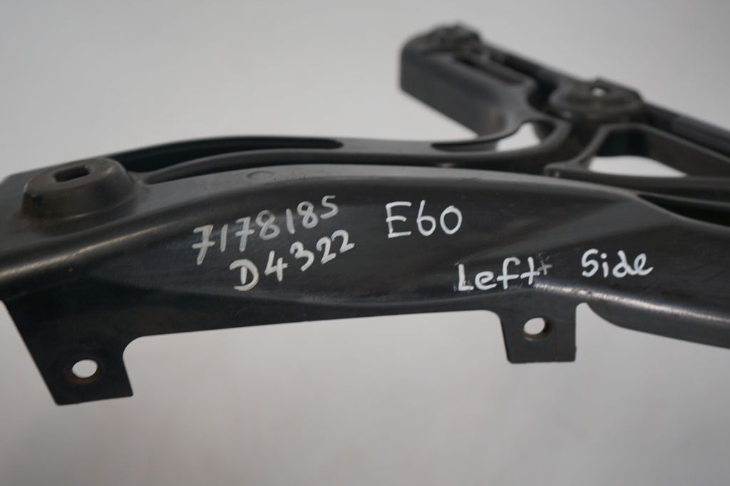 Rear bumper mounting bracket (8)