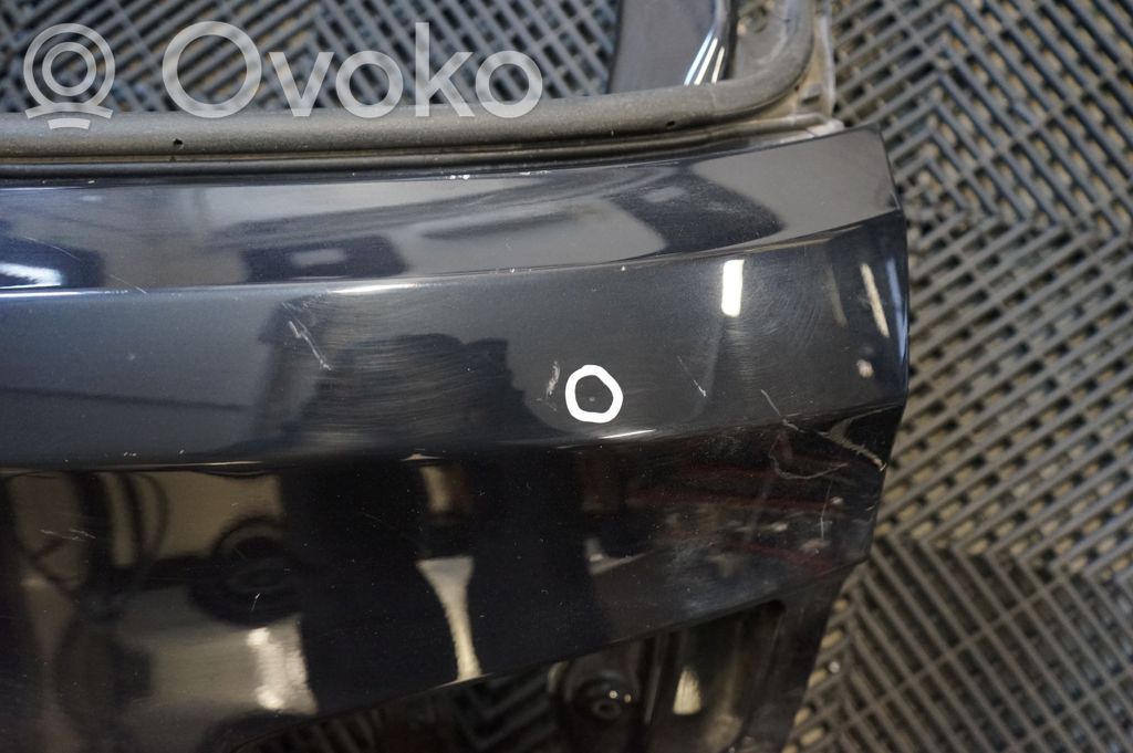 Tailgate/trunk/boot lid (8)