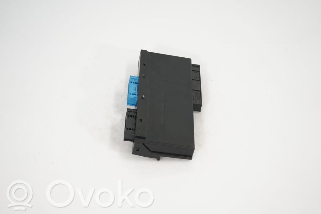 Comfort/convenience module (5)