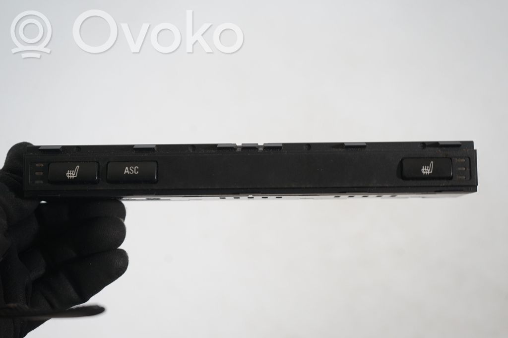 Seat heating switch (6)