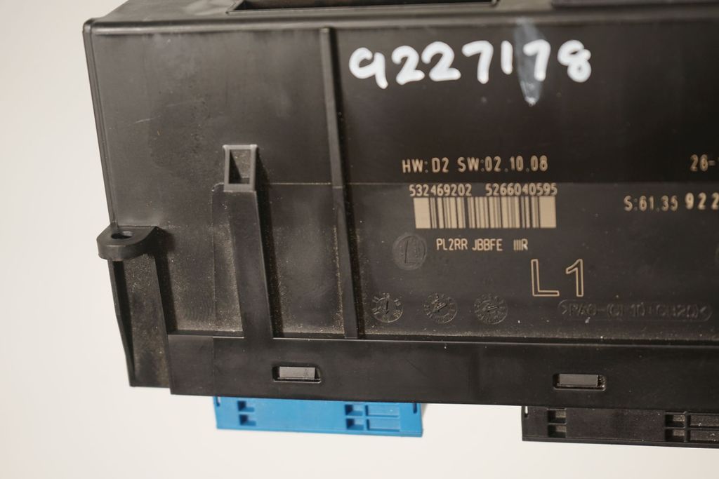 Comfort/convenience module (8)