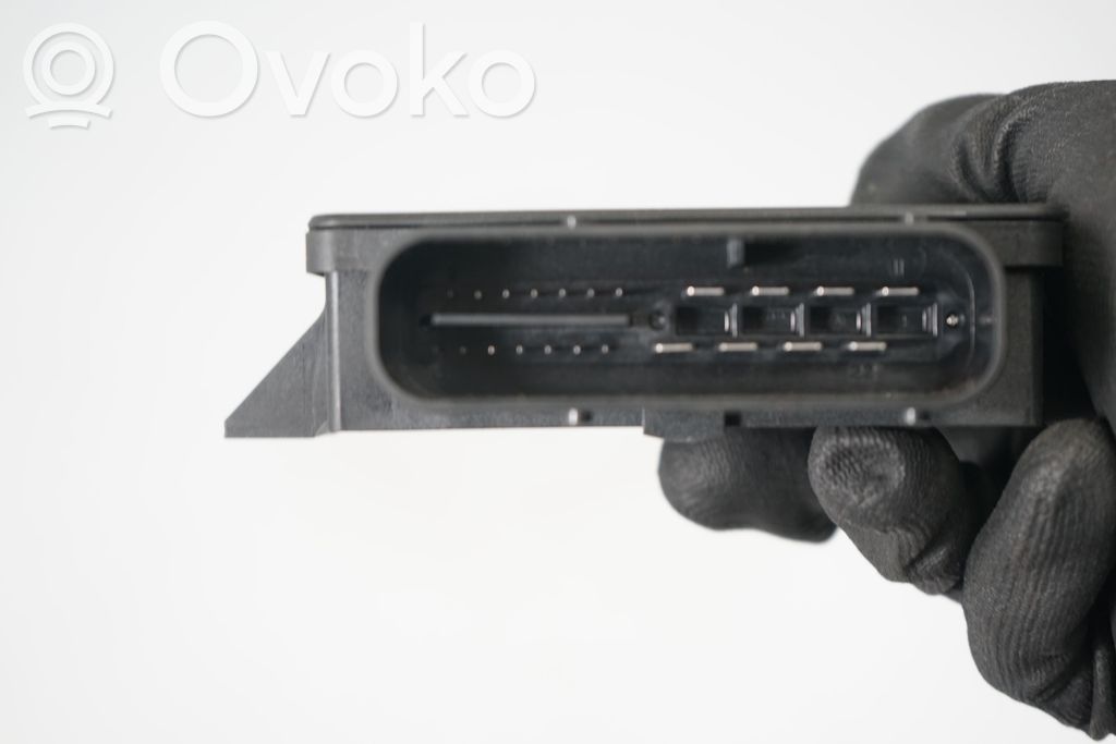 Hand brake control module (6)