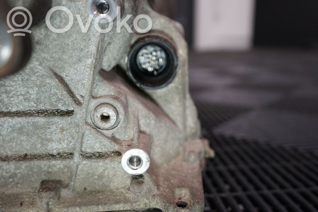 Automatic gearbox (13)