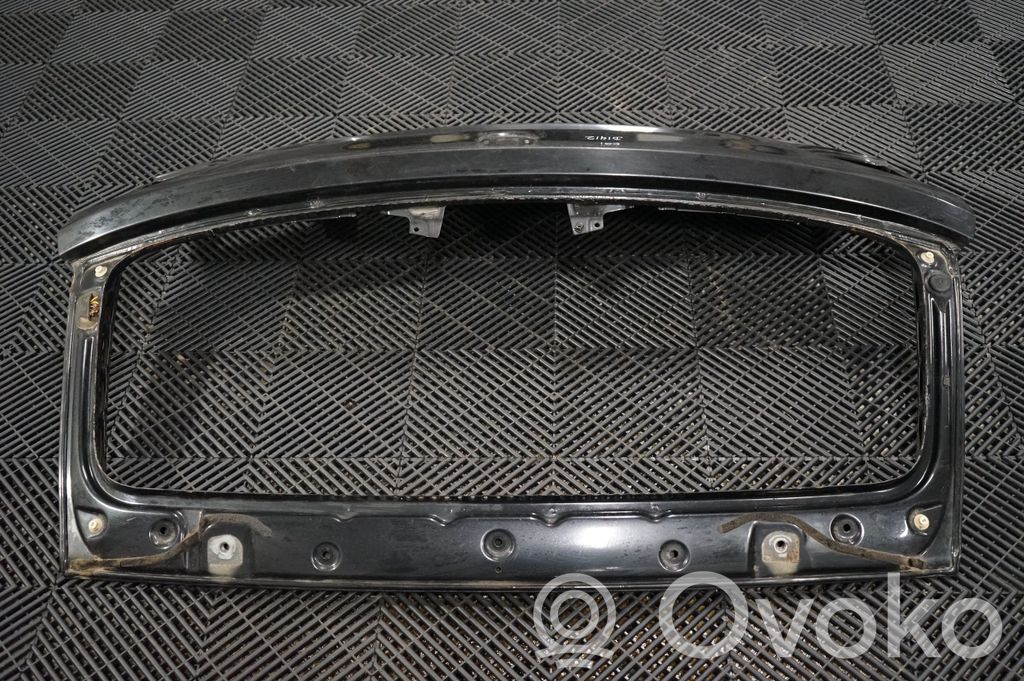 Tailgate/trunk/boot lid (3)