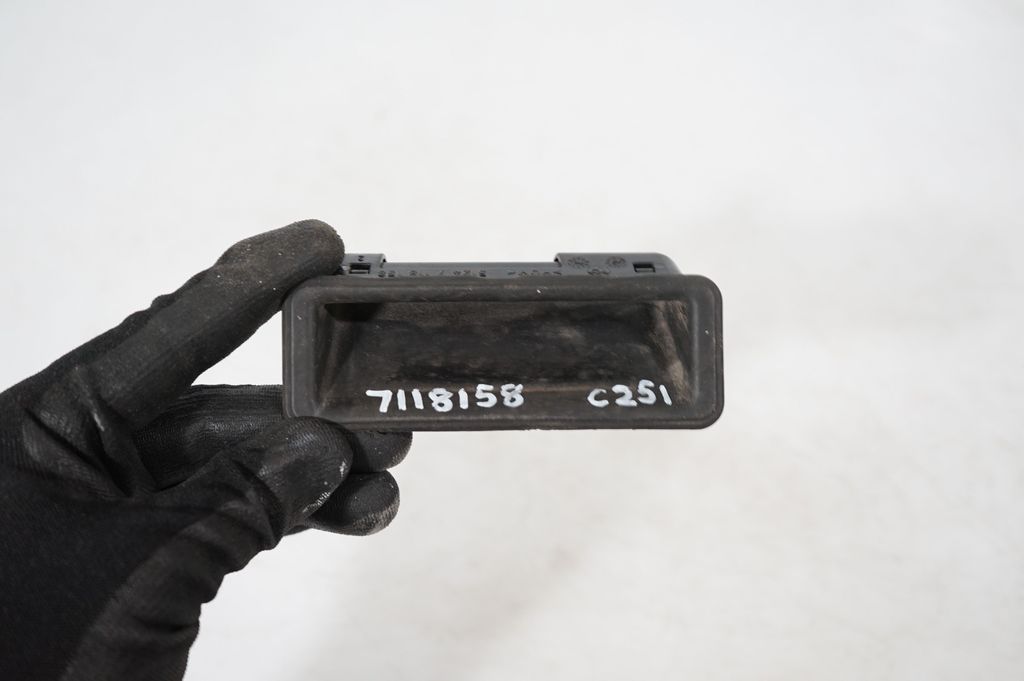 Tailgate/trunk/boot exterior handle (7)