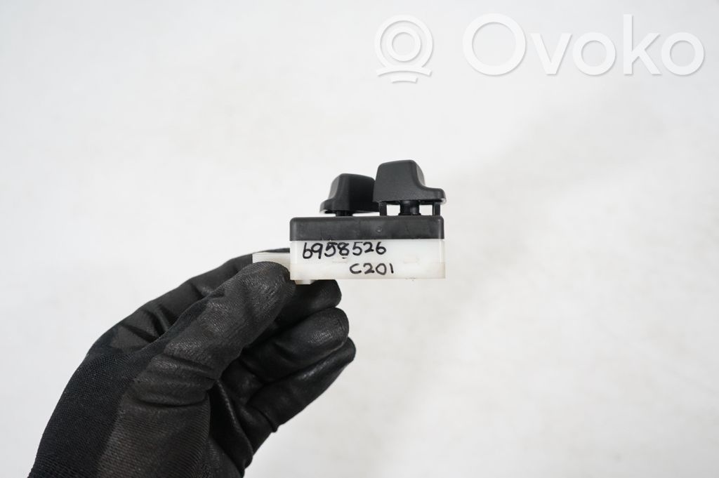 Seat control switch (9)