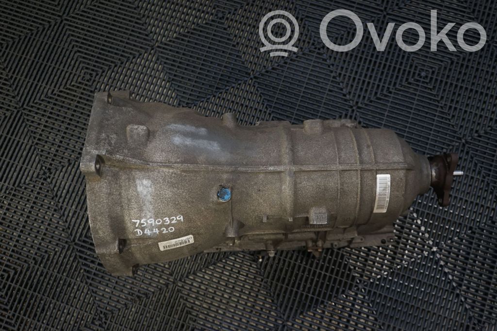 Automatic gearbox (17)