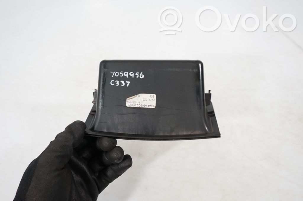 Glove box central console (8)