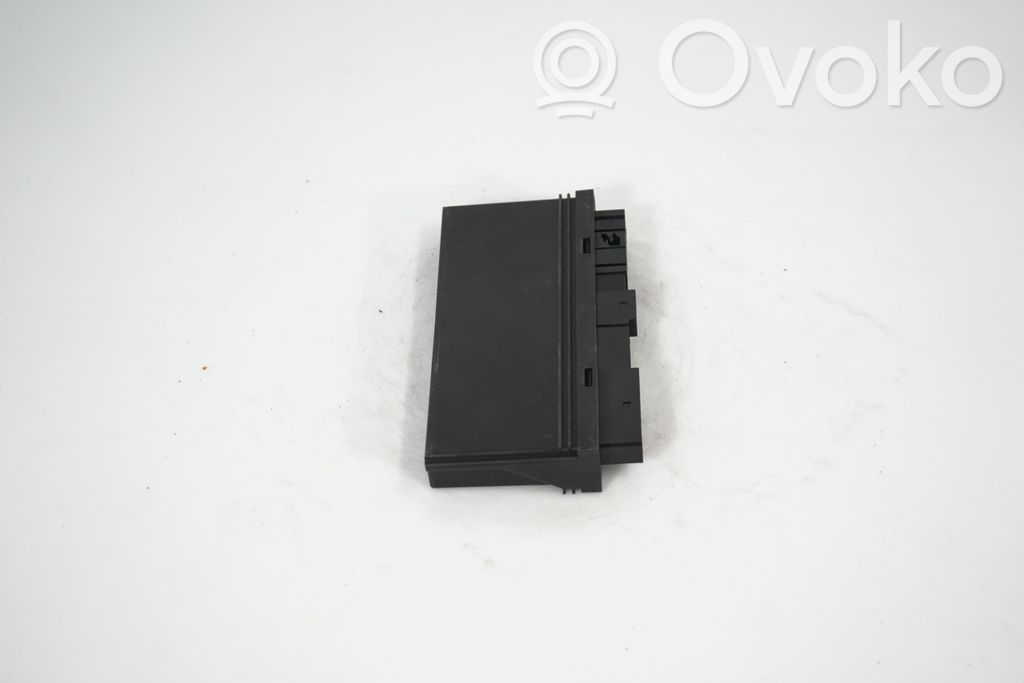 Comfort/convenience module (5)