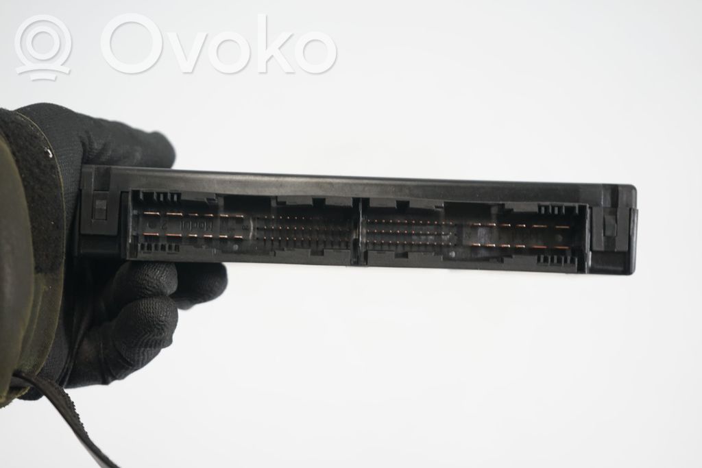 Comfort/convenience module (5)