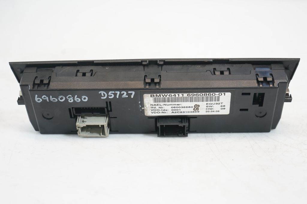 Climate control unit (9)