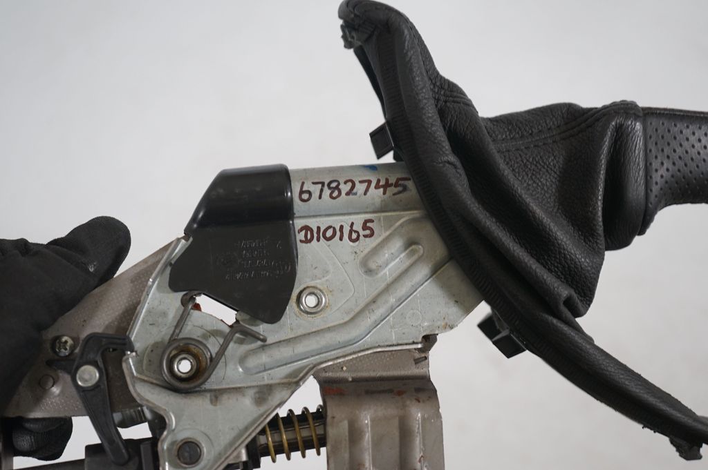 Hand brake/parking brake motor (8)