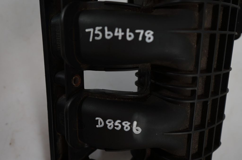Intake manifold (10)