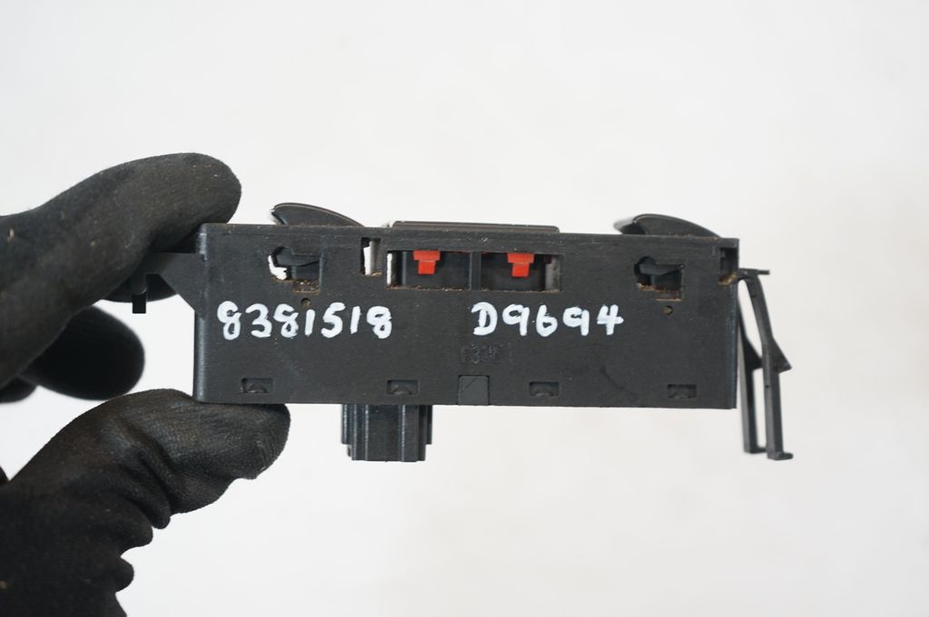 Electric window control switch (8)