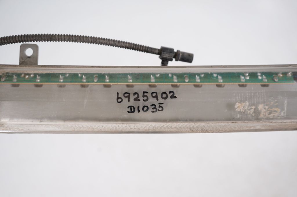 Third/center stoplight (9)